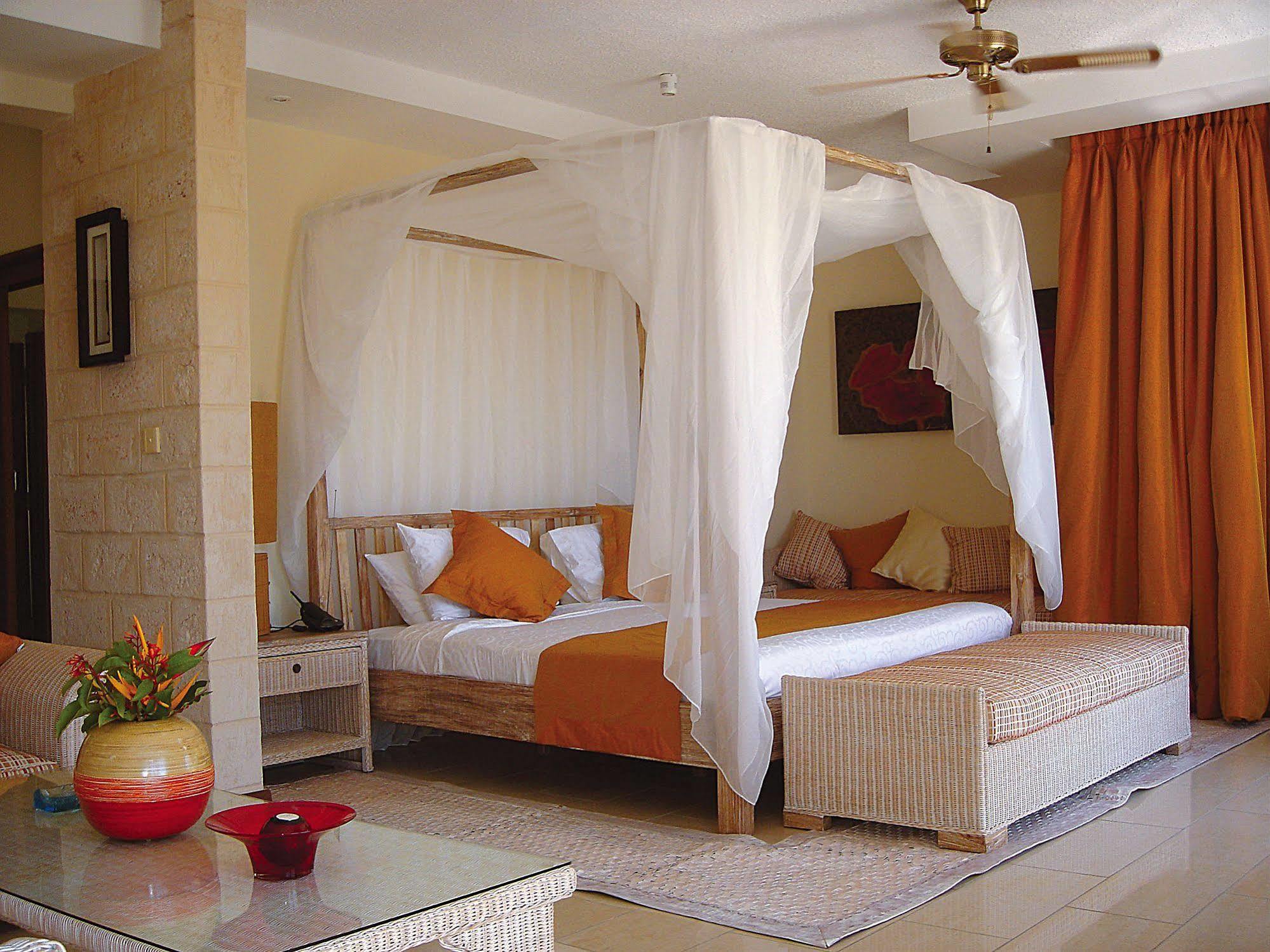 Leopard Beach Diani Beach Bagian luar foto